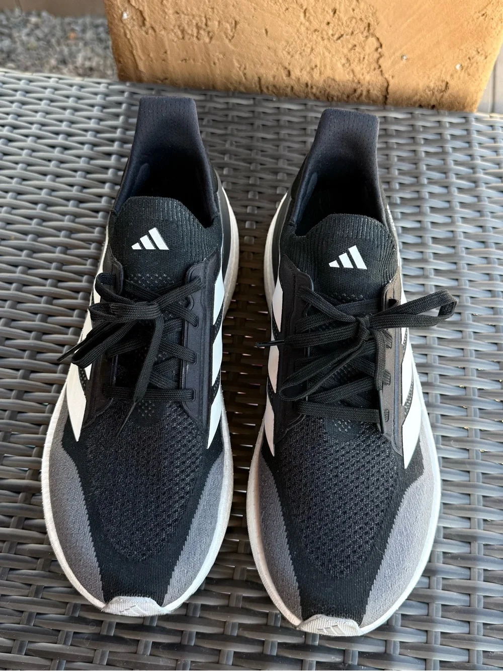 Adidas Ultraboost 5X Men’s 11.5 Black White Carbon Running Shoes IH3110